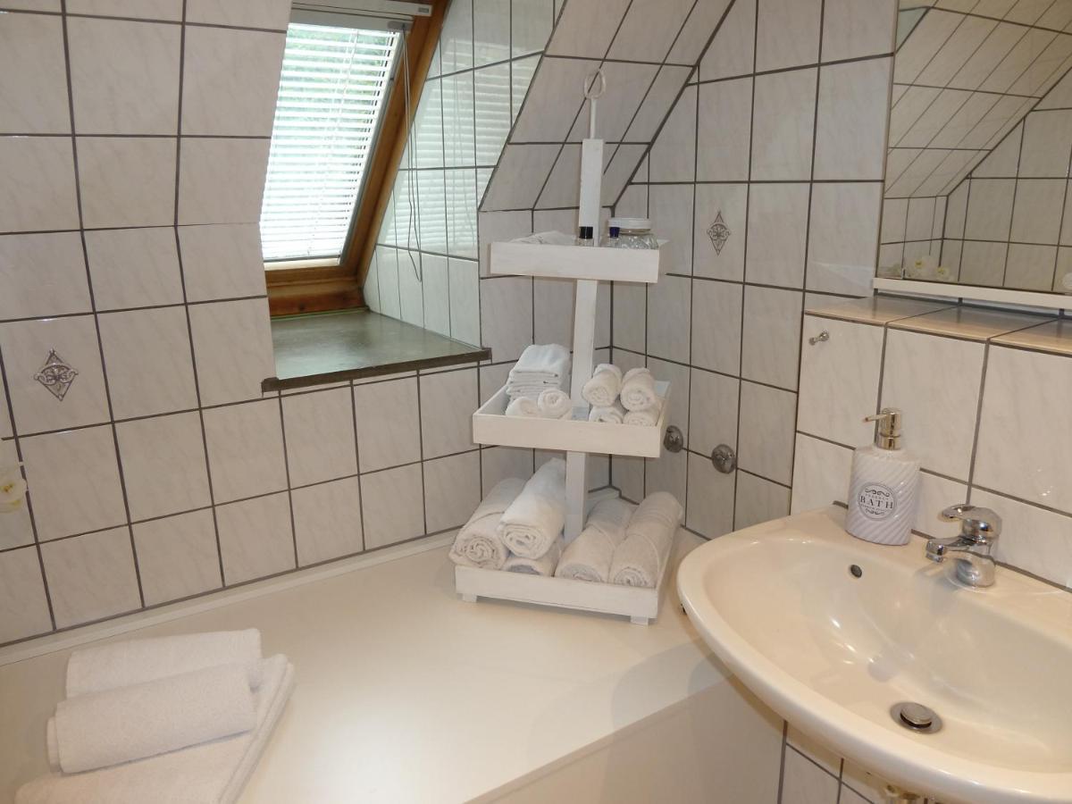 Helle 70 Qm Ferienwohnung Mit Herrlichem Blick Teningen Εξωτερικό φωτογραφία